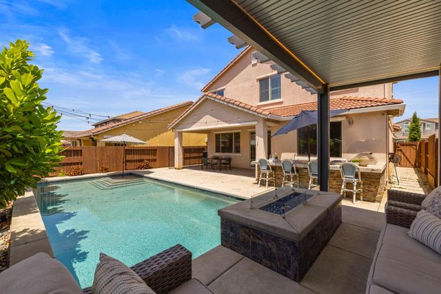 12724 Knightsbrook Ave, Rancho Cordova, CA 95742