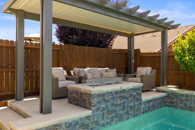 12724 Knightsbrook Ave, Rancho Cordova, CA 95742