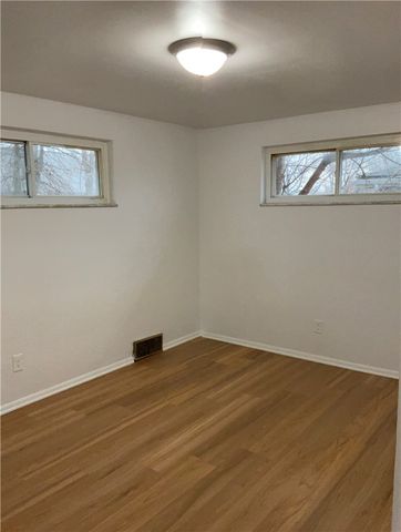 214 Erwin Place, Mckees Rocks, PA 15136