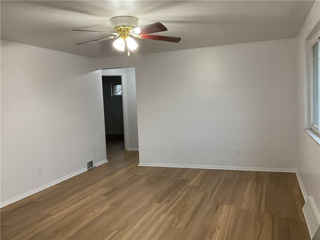 214 Erwin Place, Mckees Rocks, PA 15136