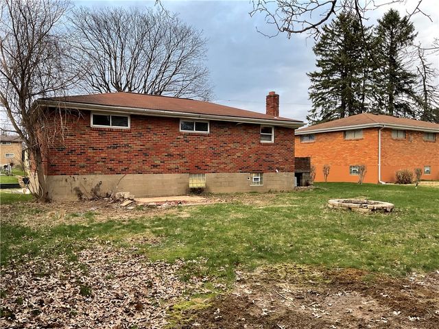 214 Erwin Place, Mckees Rocks, PA 15136