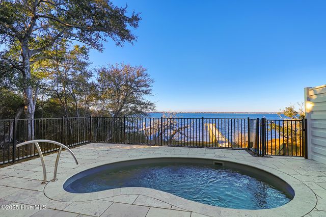 3804 Emerald Drive E&W, Emerald Isle, NC 28594