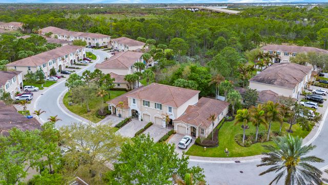 101 SW Otter Run Place, Stuart, FL 34997