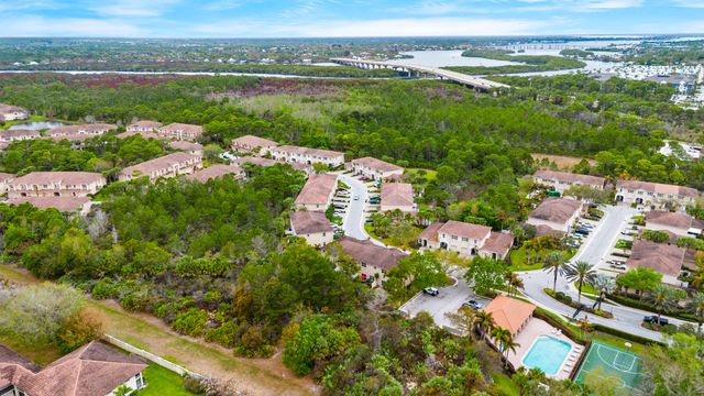 101 SW Otter Run Place, Stuart, FL 34997
