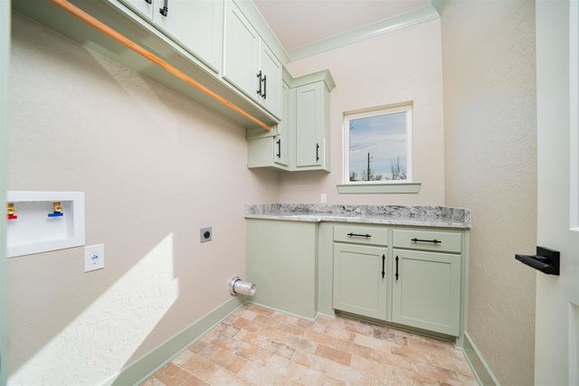 3904 French Dr, Longview, TX 75604