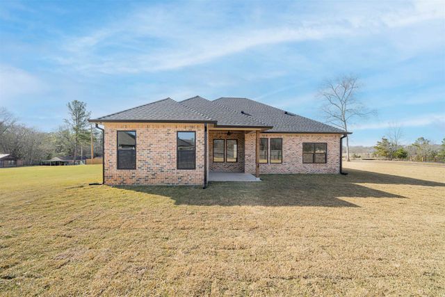 3904 French Dr, Longview, TX 75604