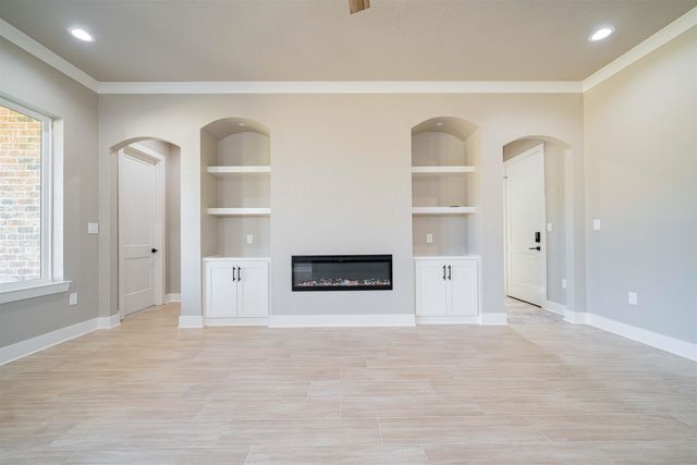 3904 French Dr, Longview, TX 75604