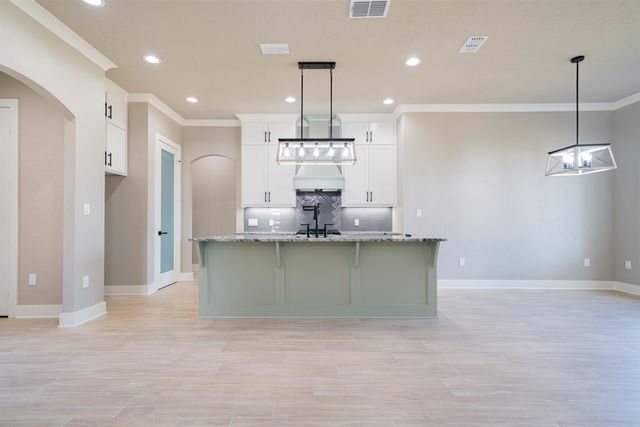 3904 French Dr, Longview, TX 75604