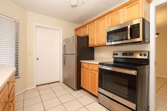 1064 OLD MAGNOLIA COVE DRIVE, Apopka, FL 32712