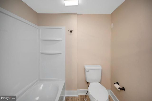 9204 WOODFORD RD, Woodford, VA 22580