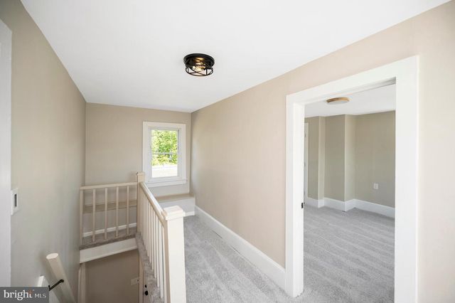 9204 WOODFORD RD, Woodford, VA 22580