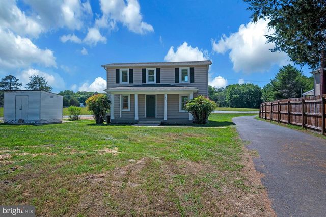 9204 WOODFORD RD, Woodford, VA 22580