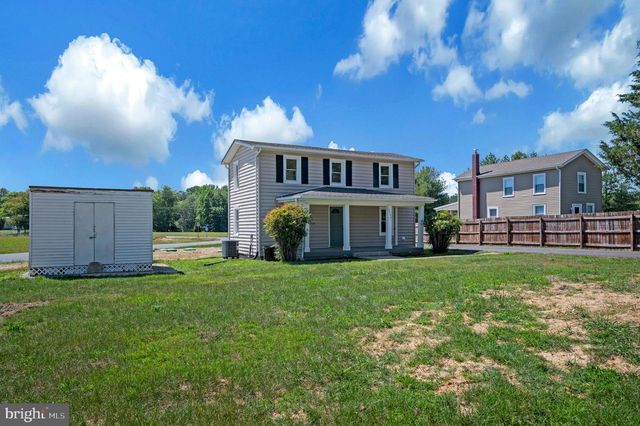 9204 WOODFORD RD, Woodford, VA 22580