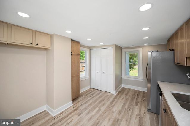 9204 WOODFORD RD, Woodford, VA 22580