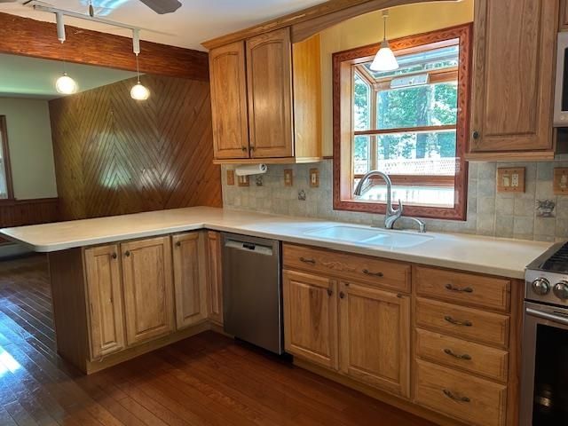 15 Alan Circle, Londonderry, NH 03053