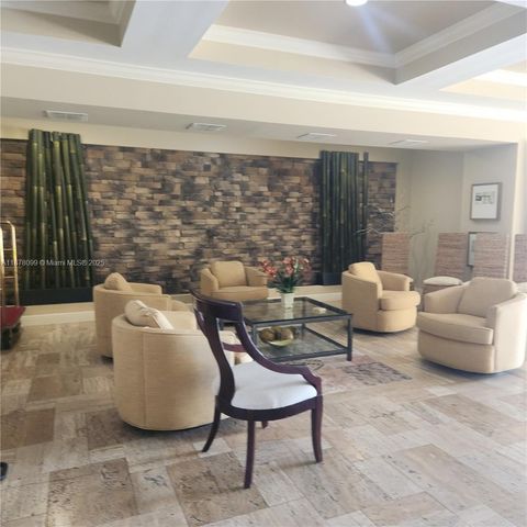 2351 Lakeview Dr 114, Sebring, FL 33875