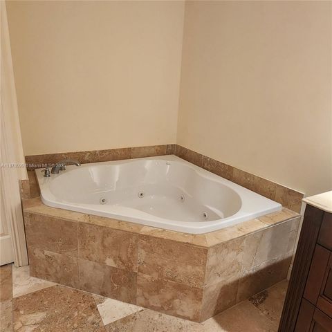 2351 Lakeview Dr 114, Sebring, FL 33875