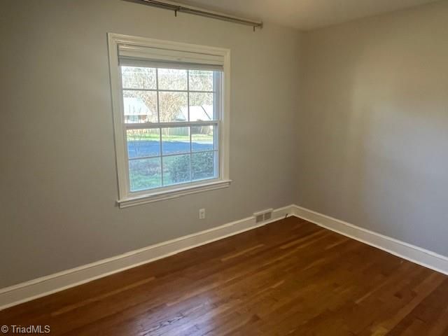 1224 Pinebluff Road, Winston-salem, NC 27103