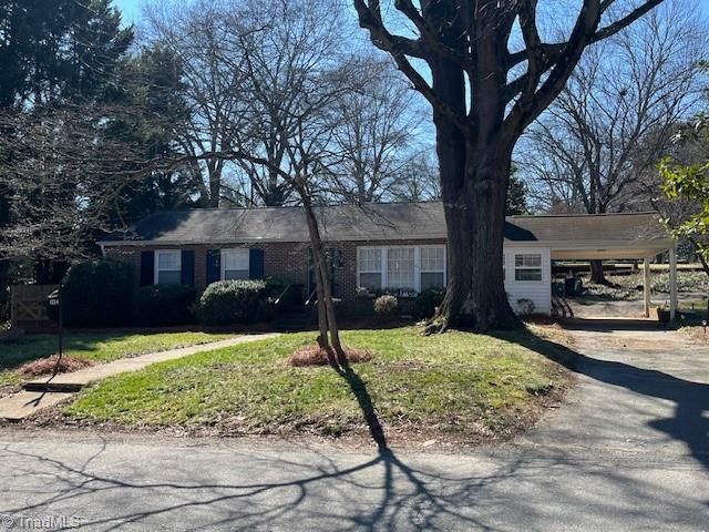 1224 Pinebluff Road, Winston-salem, NC 27103