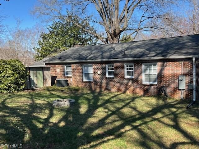 1224 Pinebluff Road, Winston-salem, NC 27103