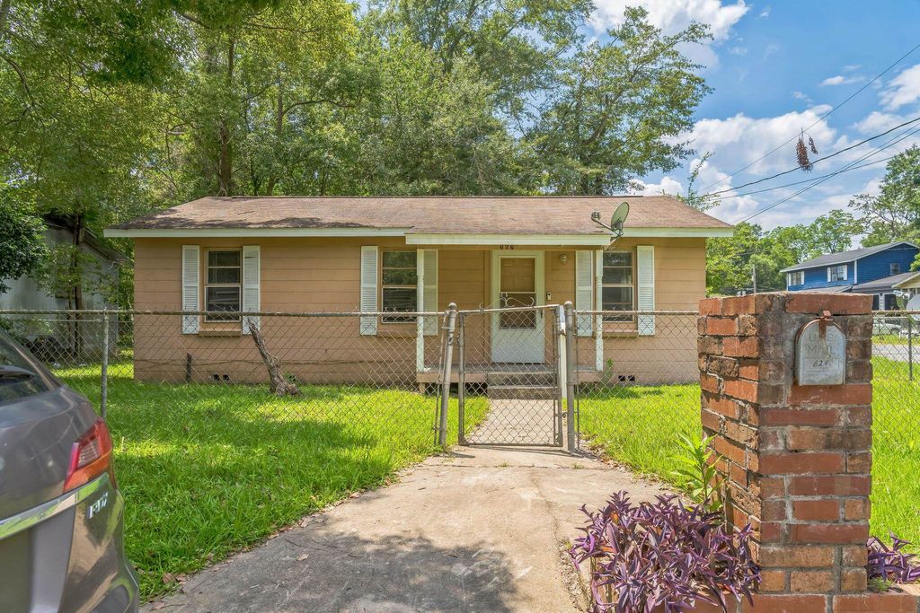 626 Lincoln Street, Quincy, FL 32351