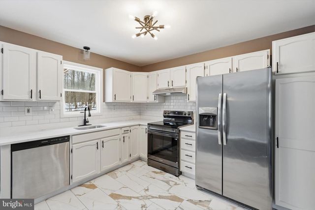 294 CAMBRIDGE RD, Honey Brook, PA 19344