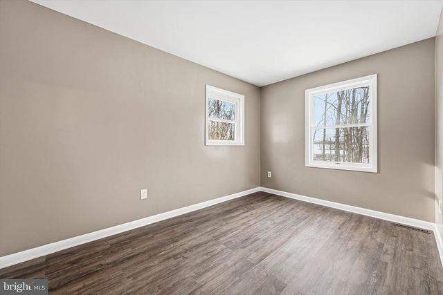 294 CAMBRIDGE RD, Honey Brook, PA 19344