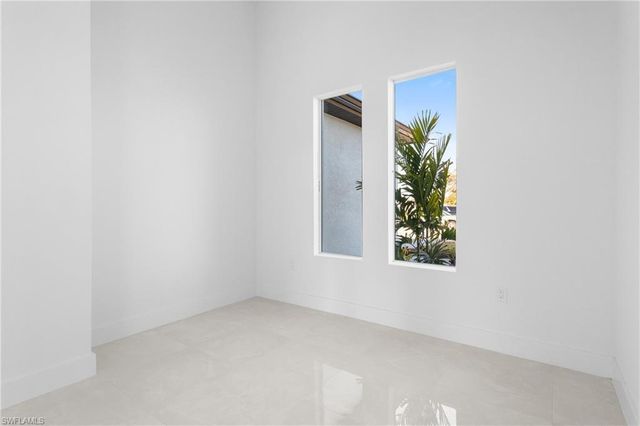 1026 Nelson RD N, Cape Coral, FL 33993