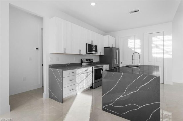 1026 Nelson RD N, Cape Coral, FL 33993