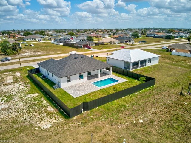 1026 Nelson RD N, Cape Coral, FL 33993