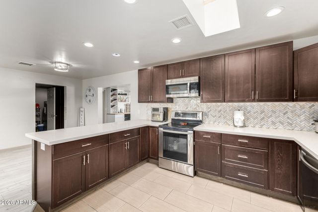 1684 W PALO VERDE Drive, Wickenburg, AZ 85390