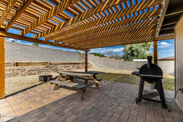 1684 W PALO VERDE Drive, Wickenburg, AZ 85390