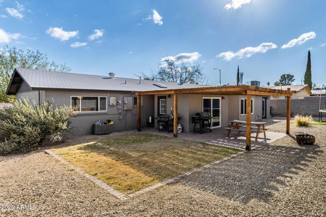 1684 W PALO VERDE Drive, Wickenburg, AZ 85390