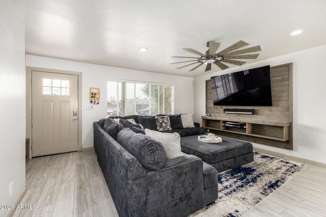 1684 W PALO VERDE Drive, Wickenburg, AZ 85390