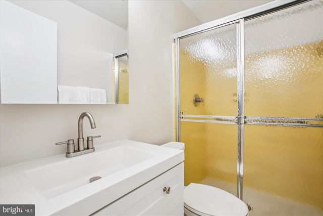 5300 1ST PL N, Arlington, VA 22203