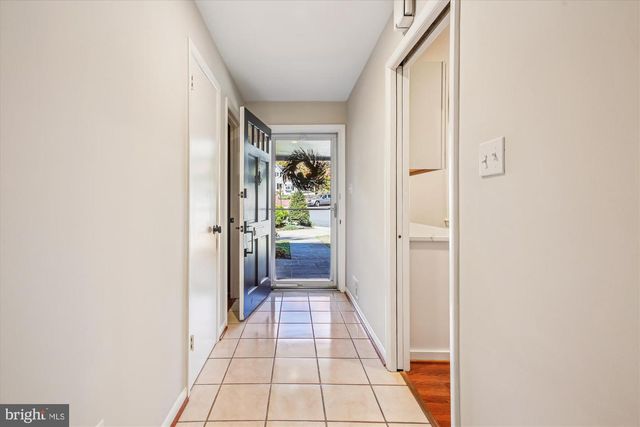 5300 1ST PL N, Arlington, VA 22203