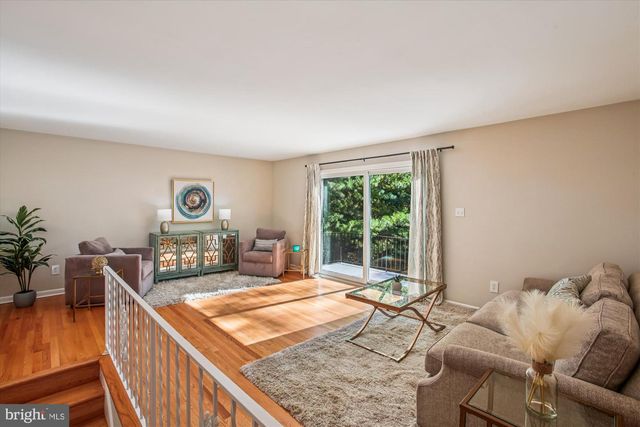 5300 1ST PL N, Arlington, VA 22203