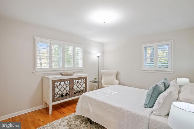 5300 1ST PL N, Arlington, VA 22203