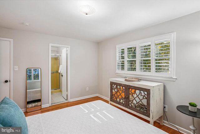 5300 1ST PL N, Arlington, VA 22203