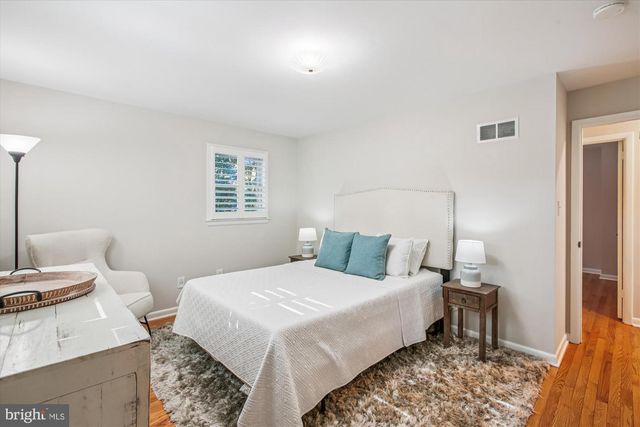 5300 1ST PL N, Arlington, VA 22203
