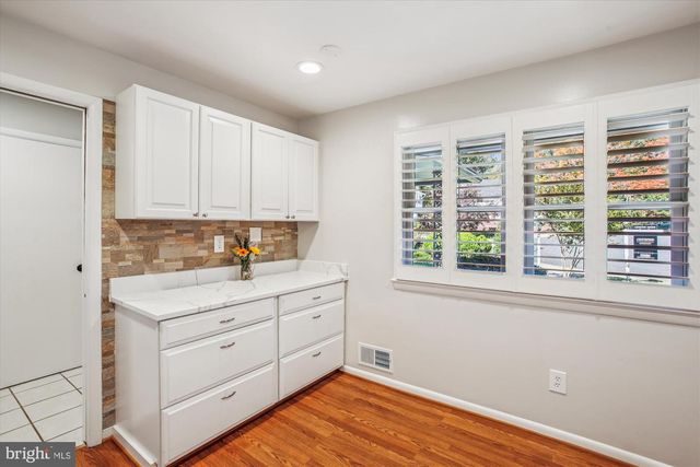 5300 1ST PL N, Arlington, VA 22203