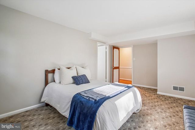 5300 1ST PL N, Arlington, VA 22203
