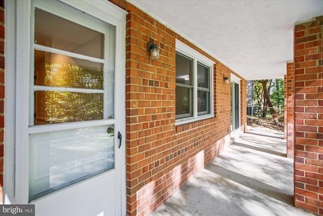 5300 1ST PL N, Arlington, VA 22203