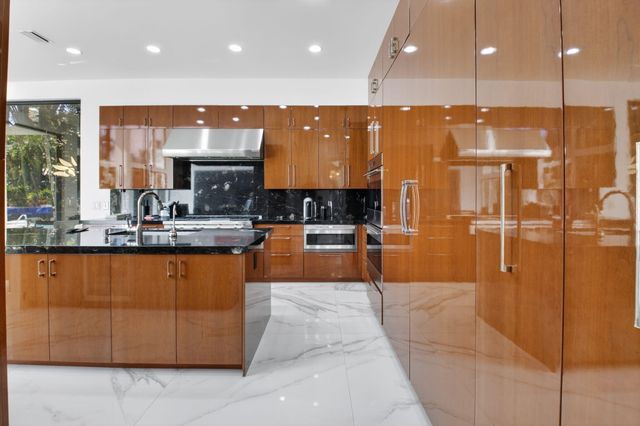 7000 Lions Head Lane, Boca Raton, FL 33496