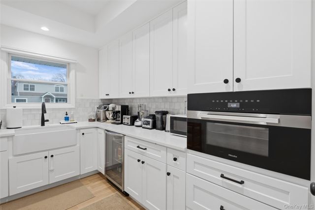 1732 Princeton Drive W, Wantagh, NY 11793