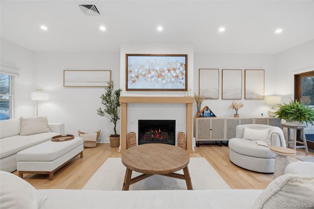 1732 Princeton Drive W, Wantagh, NY 11793