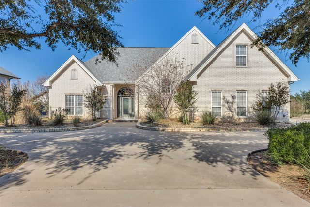 165 Glen Abbey Circle N, Possum Kingdom Lake, TX 76449