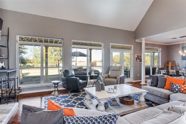 165 Glen Abbey Circle N, Possum Kingdom Lake, TX 76449