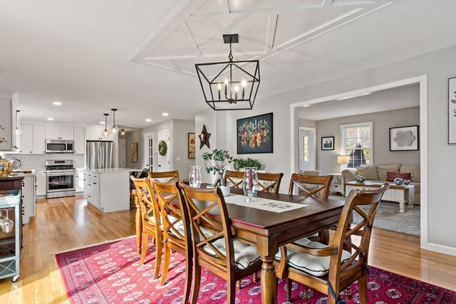 19 Cedar St 19, Rehoboth, MA 02769