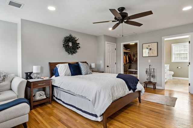 19 Cedar St 19, Rehoboth, MA 02769